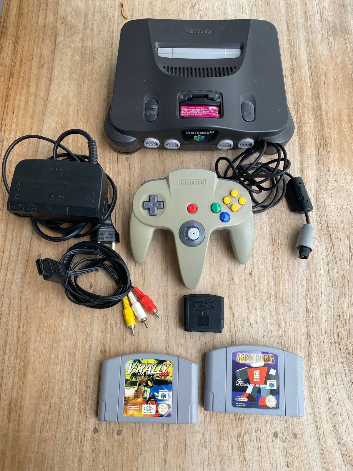 Vintage Nintendo 64 compleet met 2 games, Spelcomputers en Games, Spelcomputers | Nintendo 64, Gebruikt, Met 1 controller, Met games