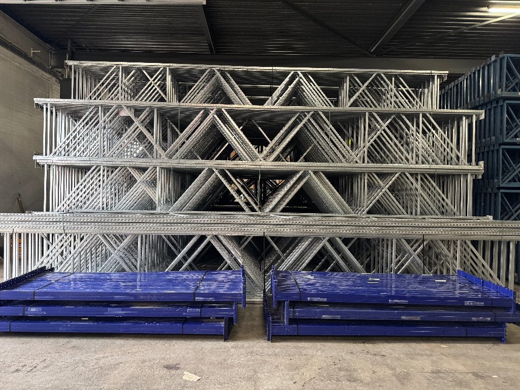 Grote partij - Torri Palletstelling (820cm hoog), Ophalen