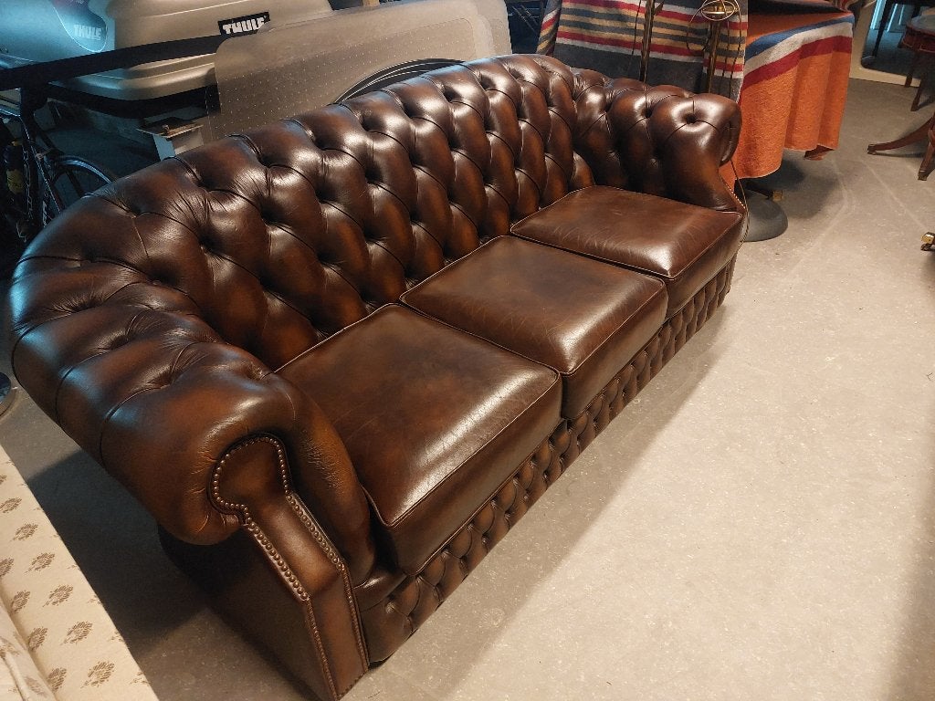 schitterende chesterfield bank  ( 501066), Ophalen