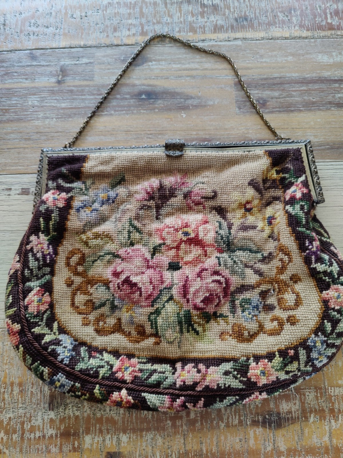 Geborduurde rozen tas, Verzenden