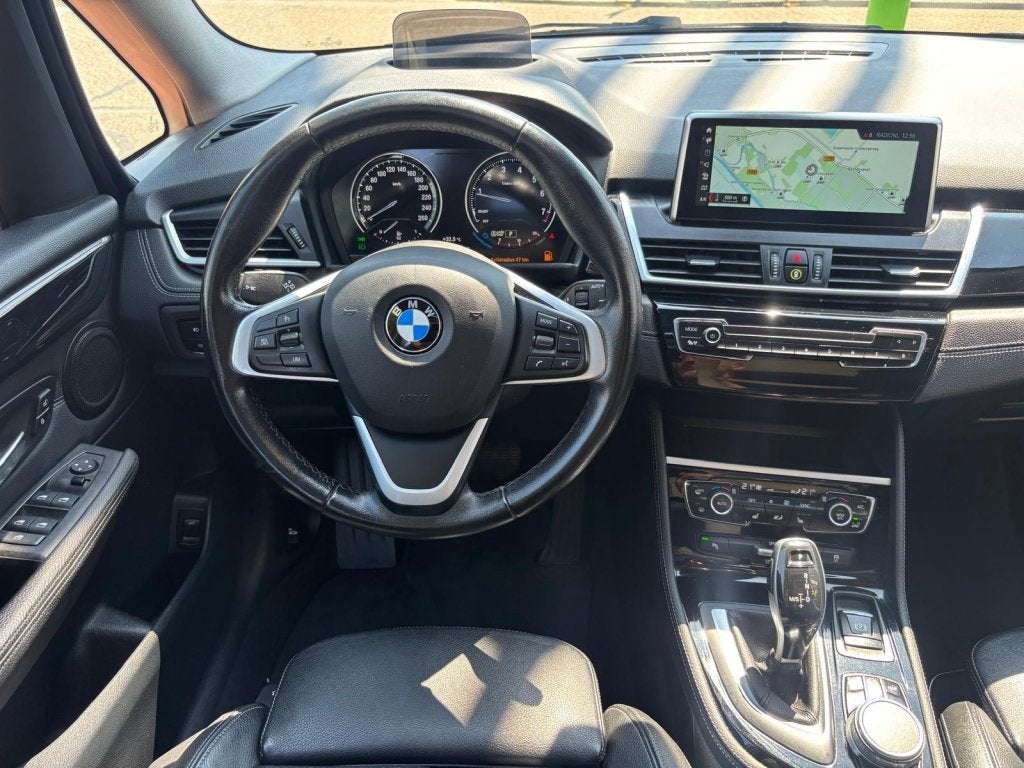 BMW 2 Serie Gran Tourer 218i High Executive | trekhaak | Ful, Automaat, Gebruikt, Overige kleuren, 1415 kg