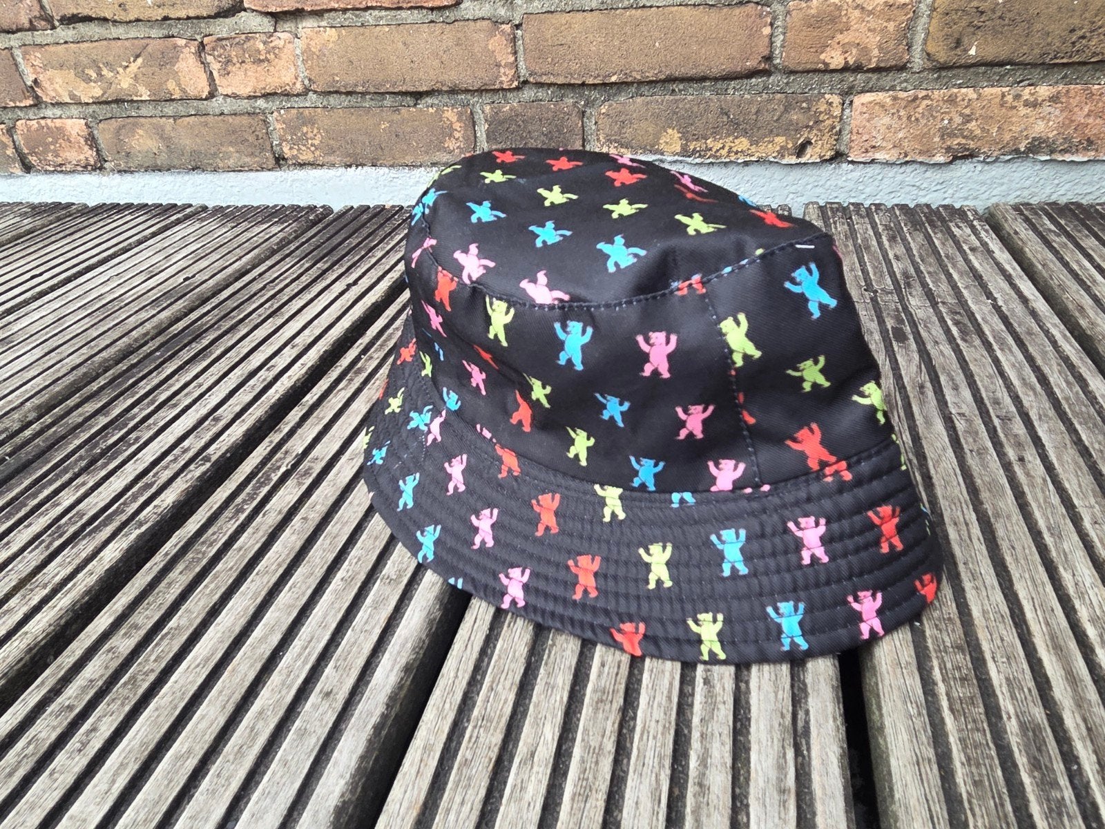 Buckethat Berliner Bär, Kleding | Dames, Hoeden en Petten, Ophalen of Verzenden, Zo goed als nieuw, One size fits all