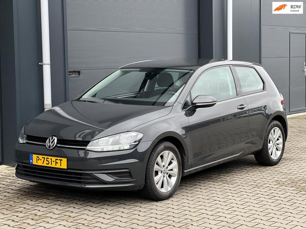 Volkswagen Golf 1.0 TSI TRENDLINE BJ018 AIRCO FACELIFT, Auto's, Voorwielaandrijving, Stof, Gebruikt, Euro 6