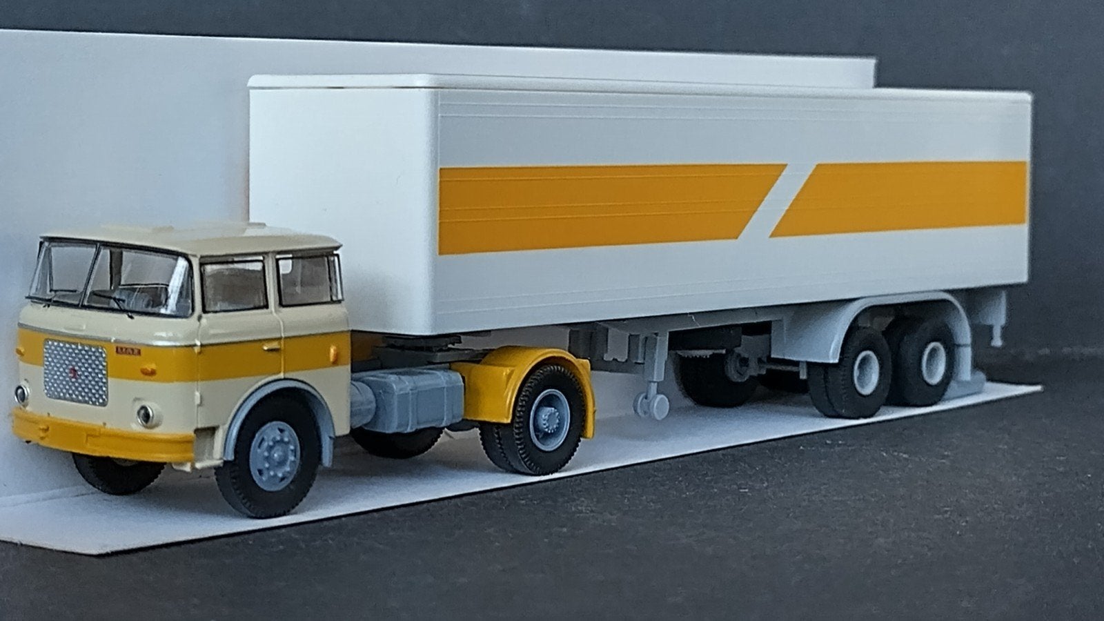 Skoda Liaz 706 Geel Wit 1:87 H0 Brekina Pol, Nieuw, Ophalen of Verzenden, Brekina, .