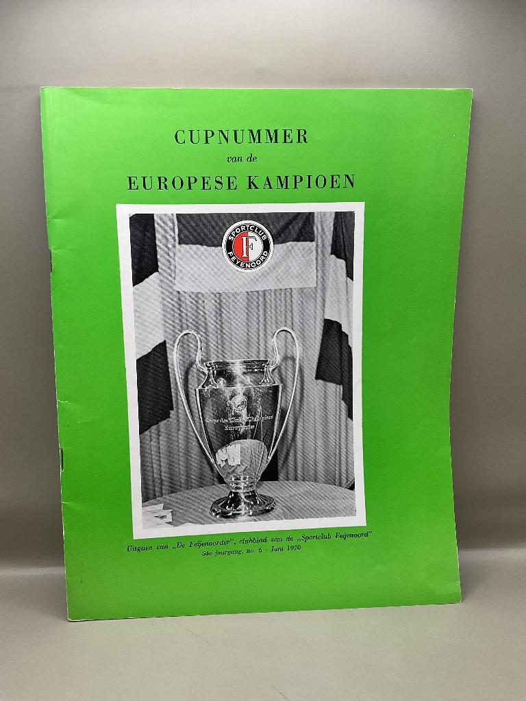 Oud. Feyenoord clubblad de Feijenoorder 1970, Ophalen of Verzenden, Gebruikt, Feyenoord, Boek of Tijdschrift