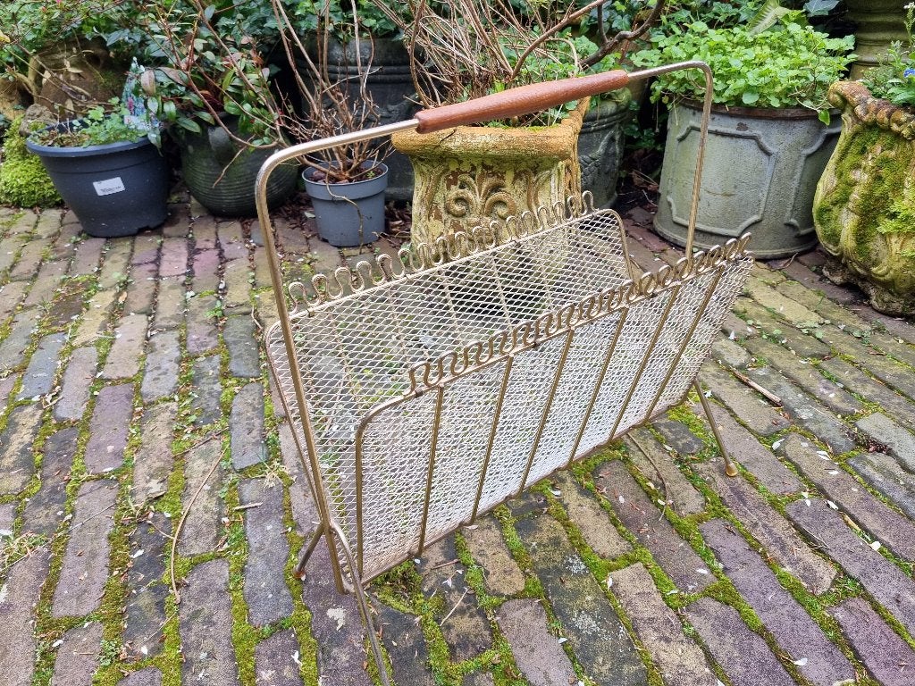 Vintage lectuurbak krantenbak messing teak, Gebruikt, Metaal, Lectuurbak, Met handvat