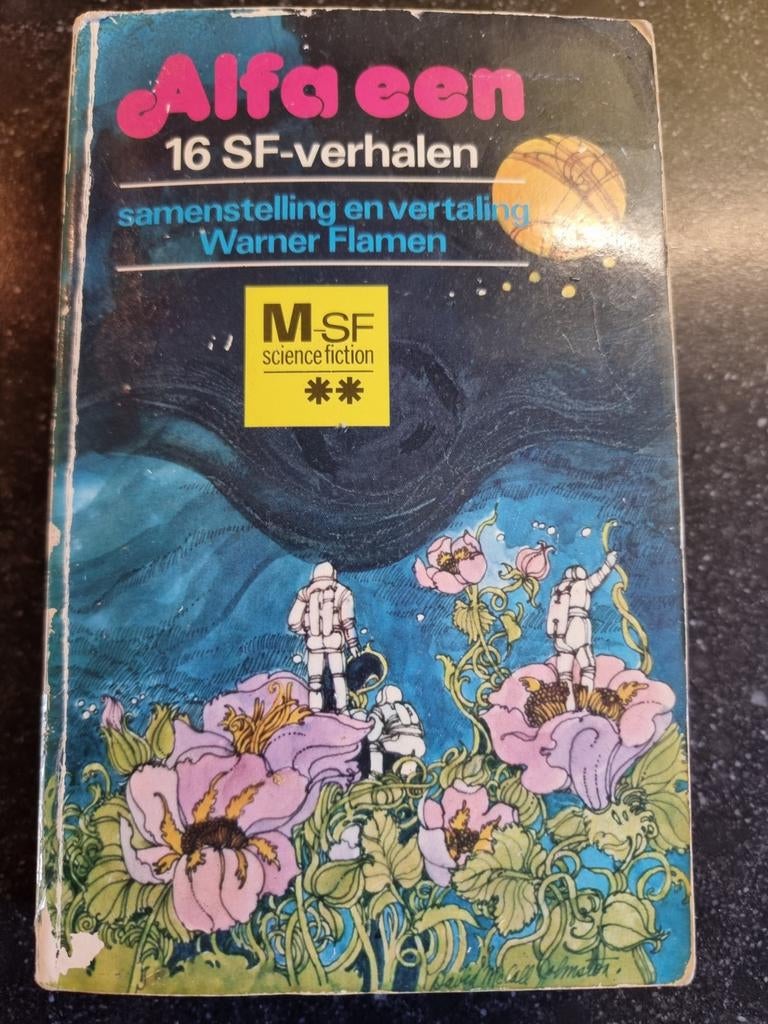 Alfa Een: 16 SF-verhalen - Warner Flamen, Ophalen of Verzenden, Gelezen