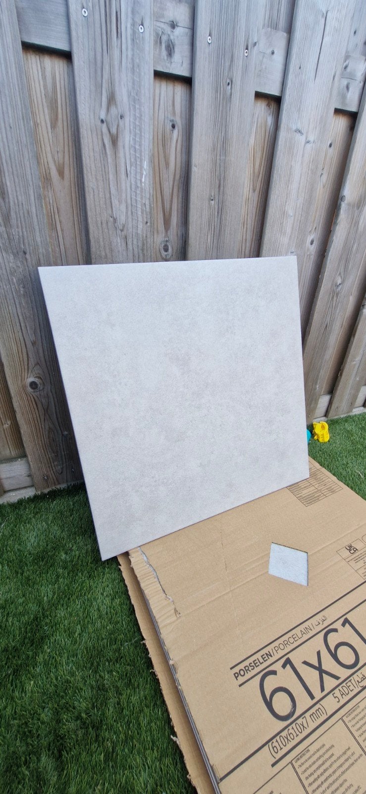 Tegels lichtgrijs 60604 20 stuks, Ophalen, 60 cm of meer, Nieuw, Minder dan 5 m²