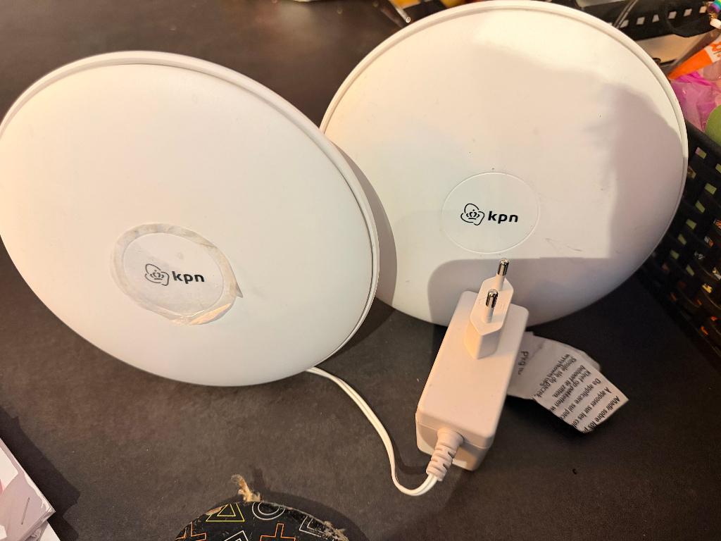 KPN SuperWiFi wit (2x) voor optimaal WiFi-bereik, Ophalen of Verzenden, Zo goed als nieuw, KPN  WiFi versterker