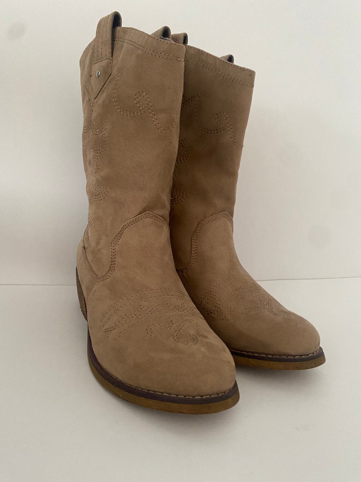 Hoge damesschoenen maat 37, Kleding | Dames, Schoenen, Ophalen, Zo goed als nieuw, Sneakers of Gympen