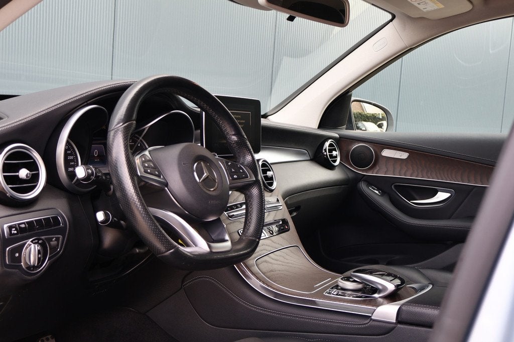 Mercedes-Benz GLC 250 d 4MATIC AMG Line | Luchtvering | Trek, Auto's, Mercedes-Benz, Automaat, Gebruikt, Met garantie (alle), 2500 kg