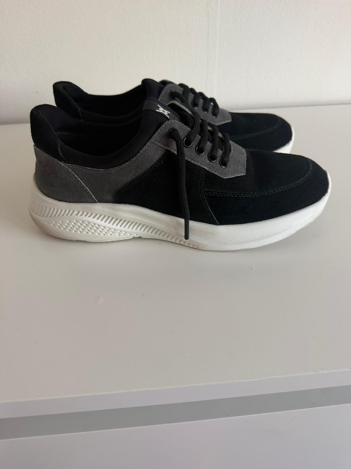 Aspact sneakers maat 42, zwart met grijs, Kleding | Heren, Zwart, Aspact, Ophalen of Verzenden, Sneakers of Gympen