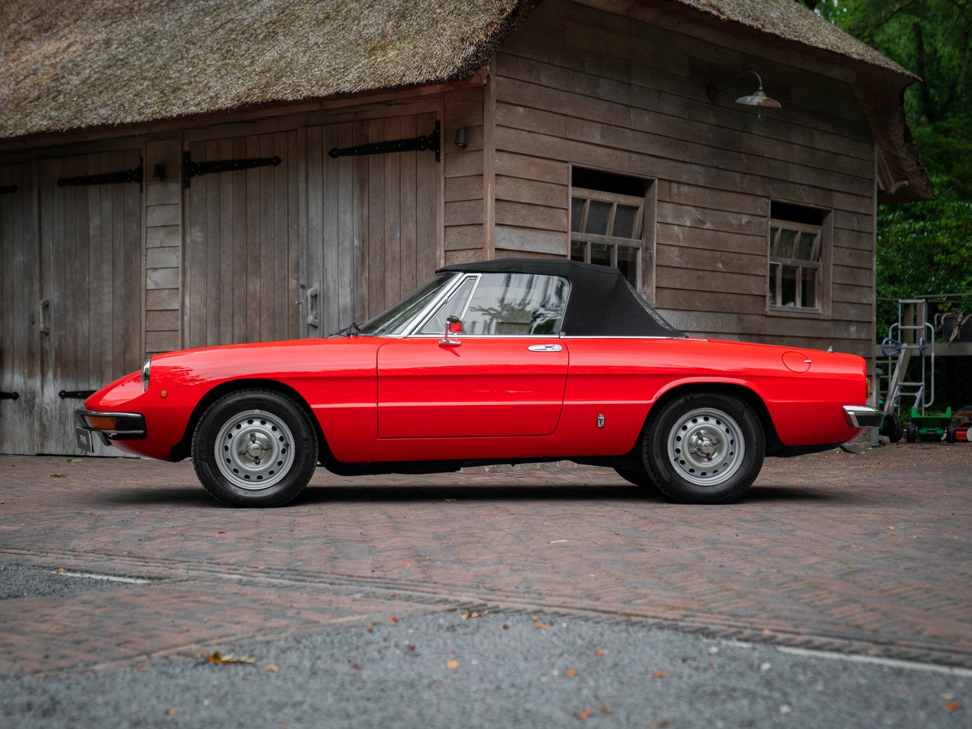 Alfa Romeo Spider 2.0 Veloce (bj 1982), foto 4