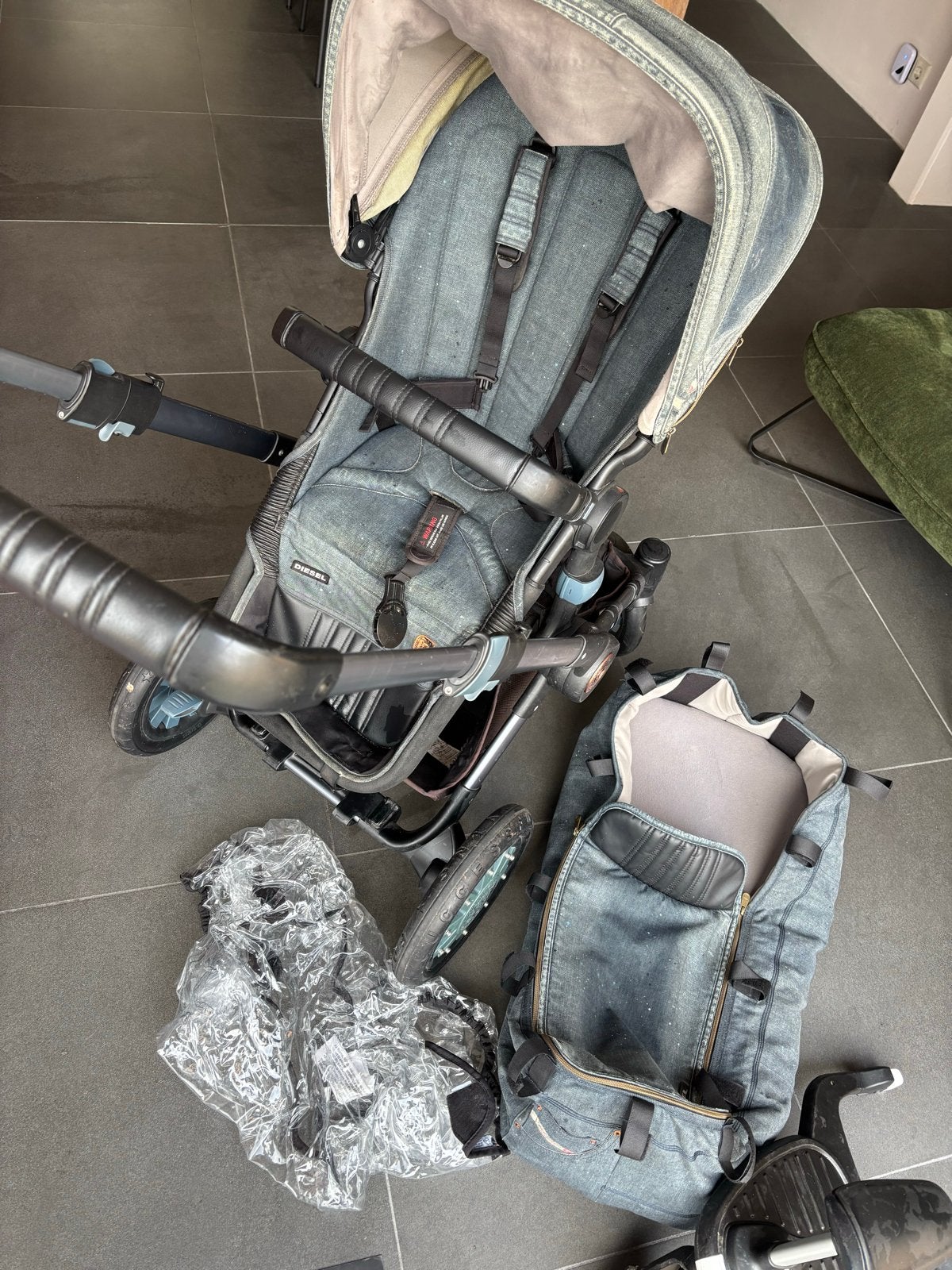 Bugaboo Diesel Jeans Kinderwagen met extra's, Gebruikt, Bugaboo, Met reiswieg, Ophalen