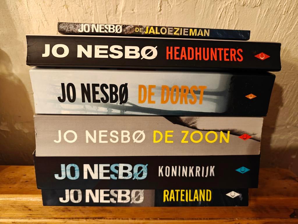 6 Boeken van JO Nesbo., Boeken, Thrillers, Ophalen of Verzenden, Gelezen