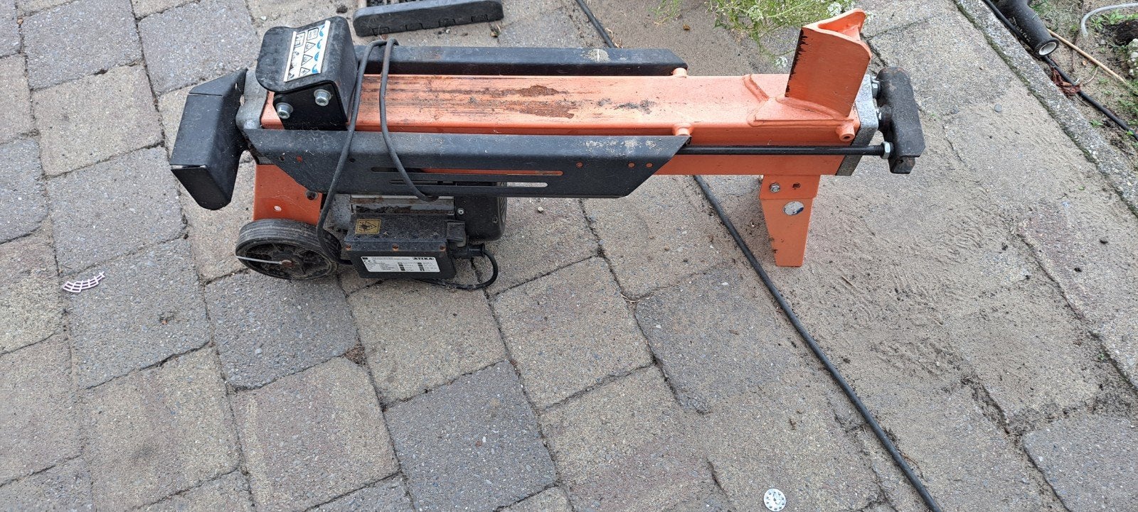 te huur kloofmachine Elektrisch, 5 ton, Gebruikt, Liggend, Atika, Ophalen of Verzenden