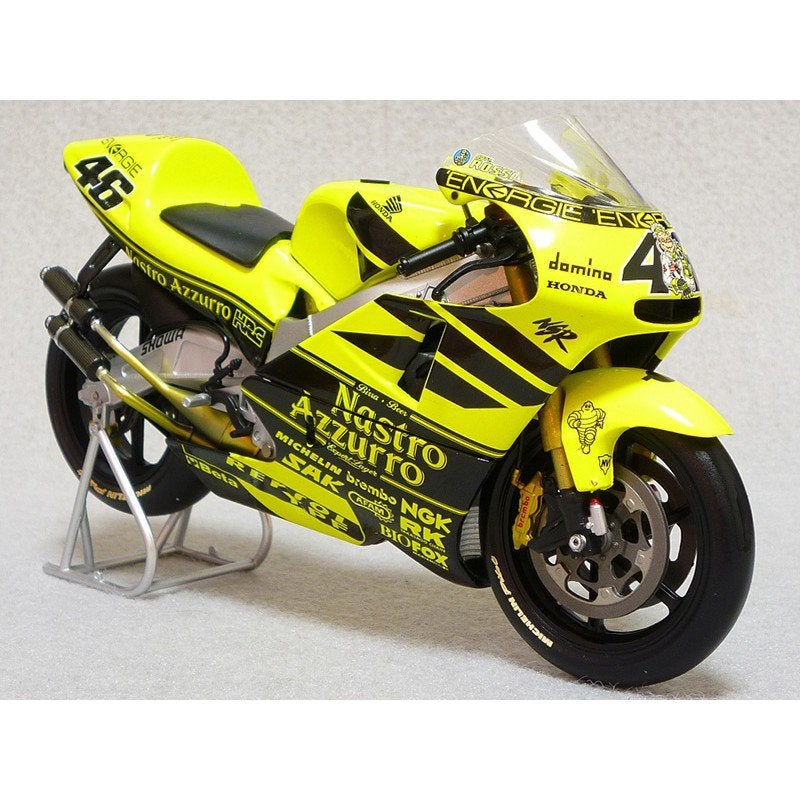 Honda NSR 500 Valentino Rossi Pre-Season Testbike 2001, Ophalen of Verzenden, Nieuw, 1:9 t/m 1:12, Motor