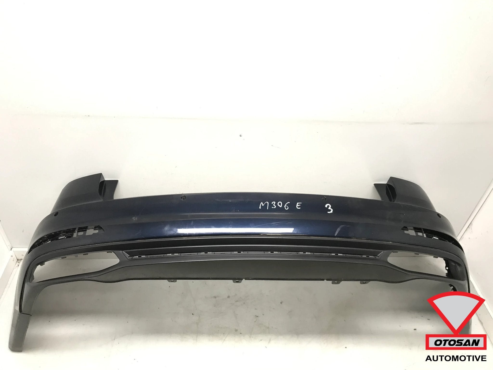Audi A6 4K9 C8 Avant Achterbumper Bumper 6xPDC Origineel!