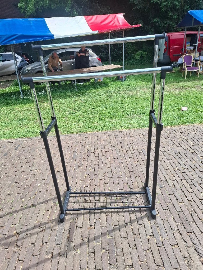 kledingrek, Ophalen of Verzenden, Zo goed als nieuw