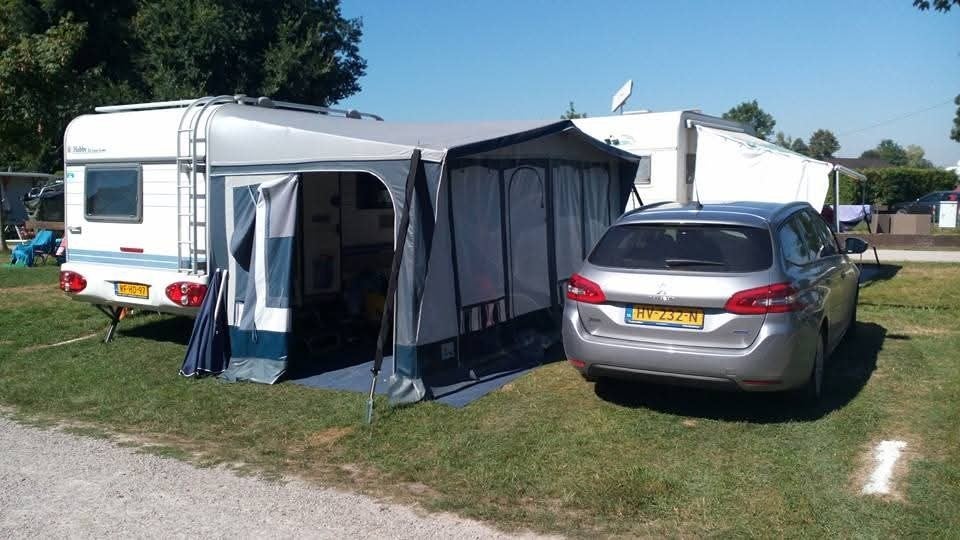Brand Siena Voortent - gebruikt- omloop +-- 875, Caravans en Kamperen, Caravan accessoires, Gebruikt, Ophalen of Verzenden