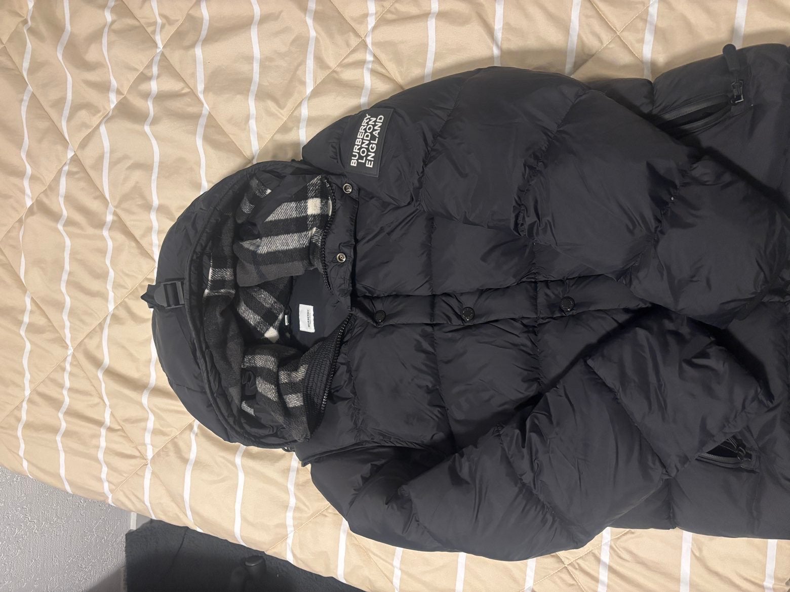 Burberry winterjas maat S, Ophalen, Zo goed als nieuw, Zwart