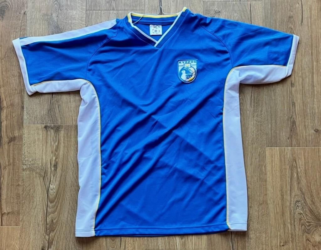voetbalshirt Cyprus 2002 Replica maat L wk voetbal, Ophalen of Verzenden, Zo goed als nieuw, Buitenlandse clubs, Shirt