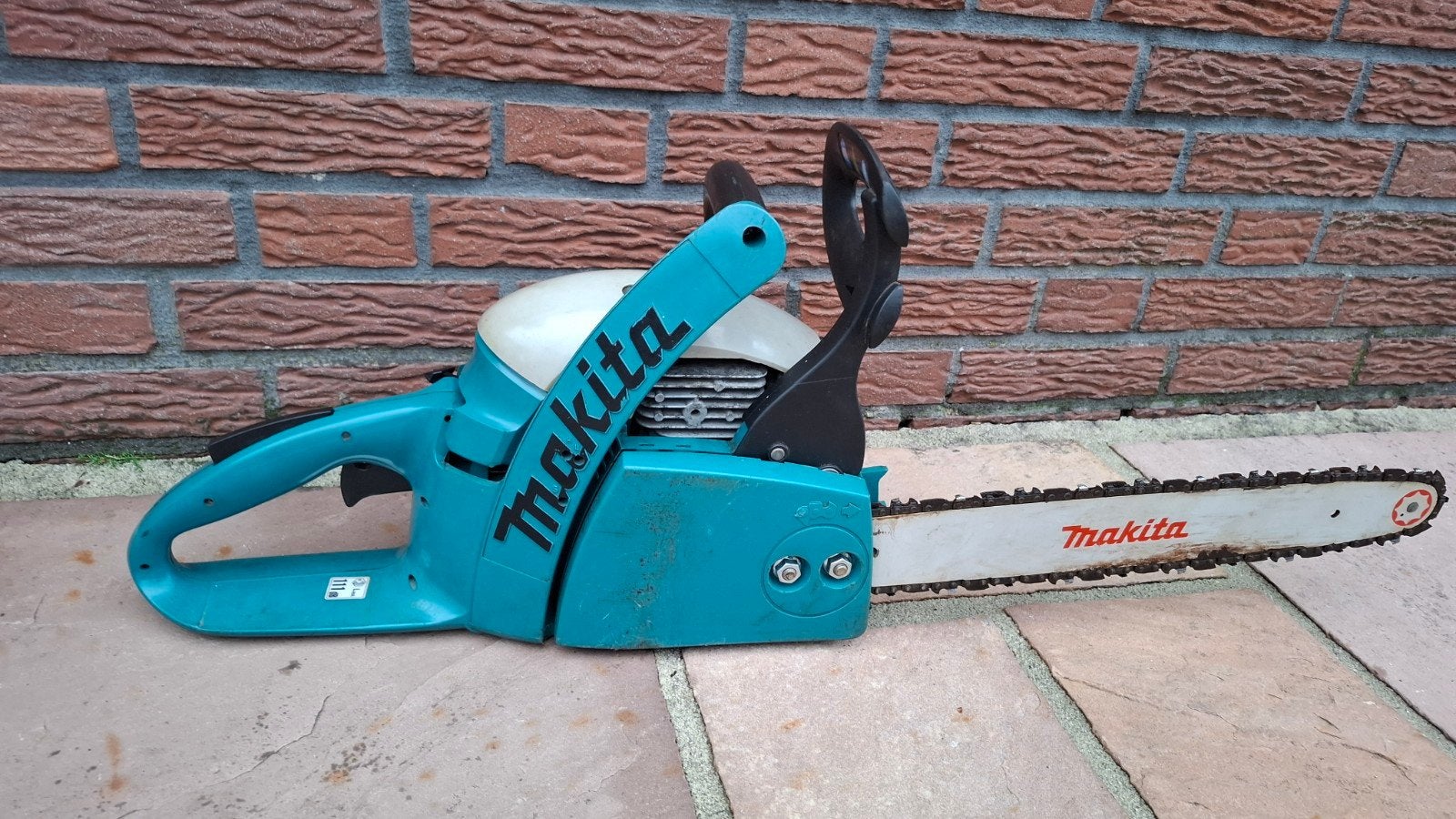 Foto 6 van Makita DCS-34 Kettingzaag Benzine