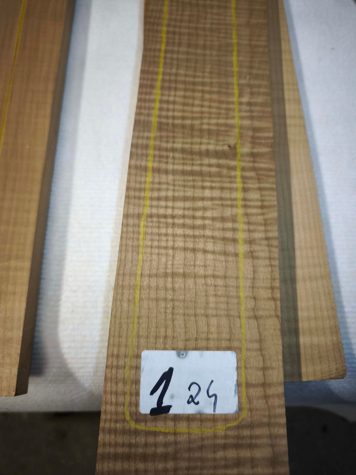 Roasted Maple Gitaarhals Blanks – Mooie Nerftekening, Doe-het-zelf en Verbouw, Minder dan 25 mm, Ophalen of Verzenden, Zo goed als nieuw