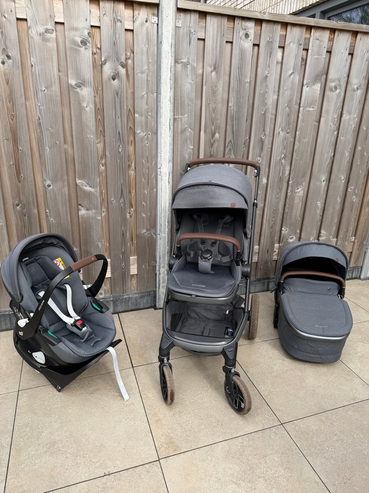 Luxe Maxi-Cosi Fame 3-in-1 Reissysteem, complete set, Autogordel of Isofix, Verstelbare rugleuning, Ophalen of Verzenden, Zo goed als nieuw