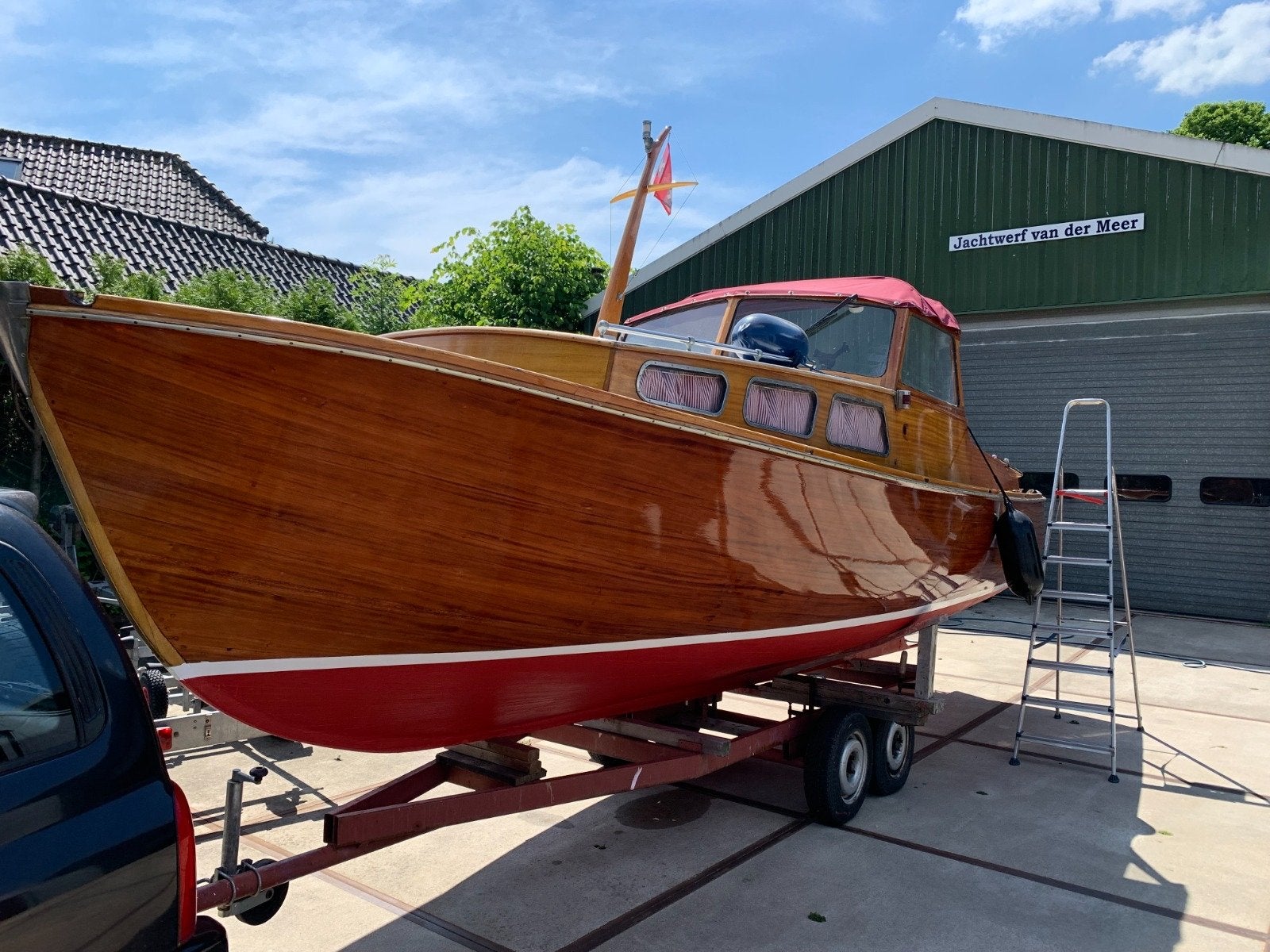 Foto 4 van Zweeds houten motorscheepje, mahonie op eiken, Volvo Penta