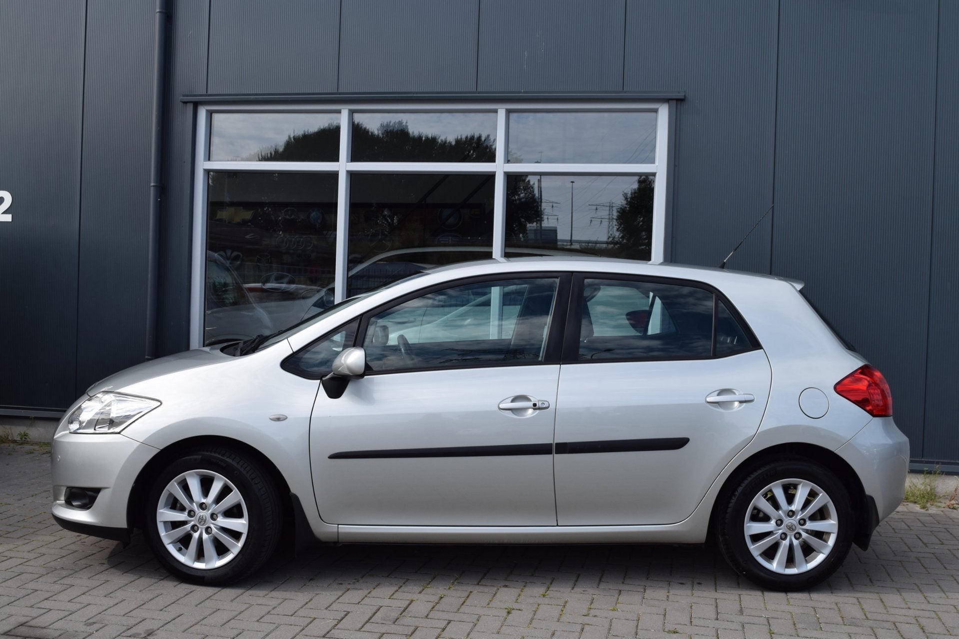 Toyota Auris 1.6-16V Luna | ¹ste eigenaar | NAP + APK 7-202, Voorwielaandrijving, Gebruikt, Zwart, 4 cilinders