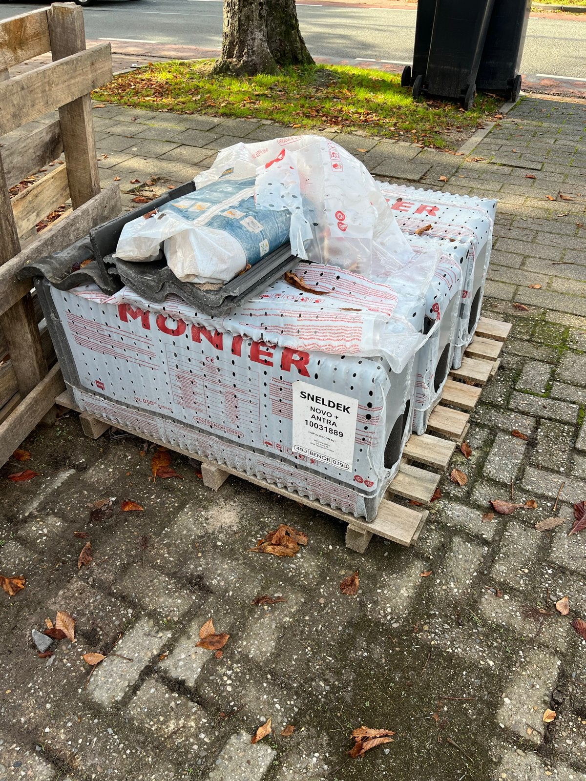 Monier Sneldek Novo+ Antra dakpannen, Ophalen, Steen of Klei, Zwart, Nieuw