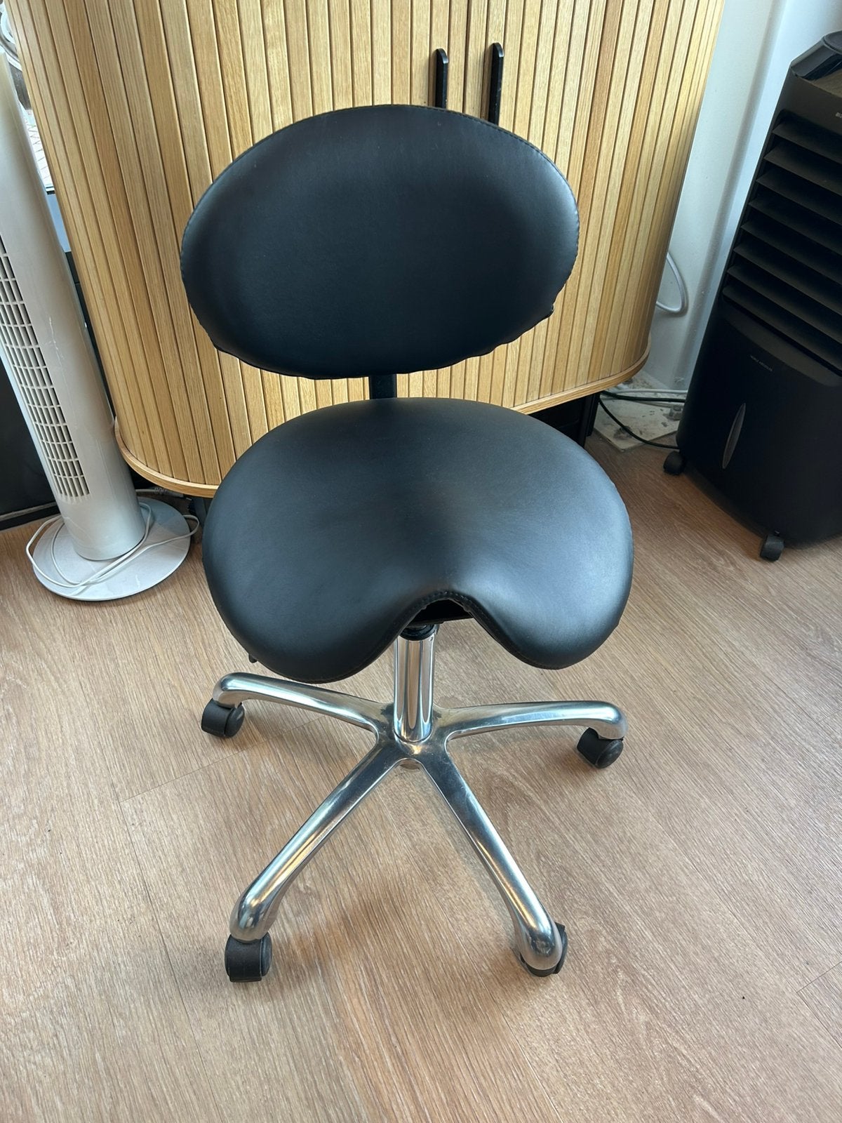 Salonstoel 2x, Ophalen, Ergonomisch, Zo goed als nieuw, Zwart