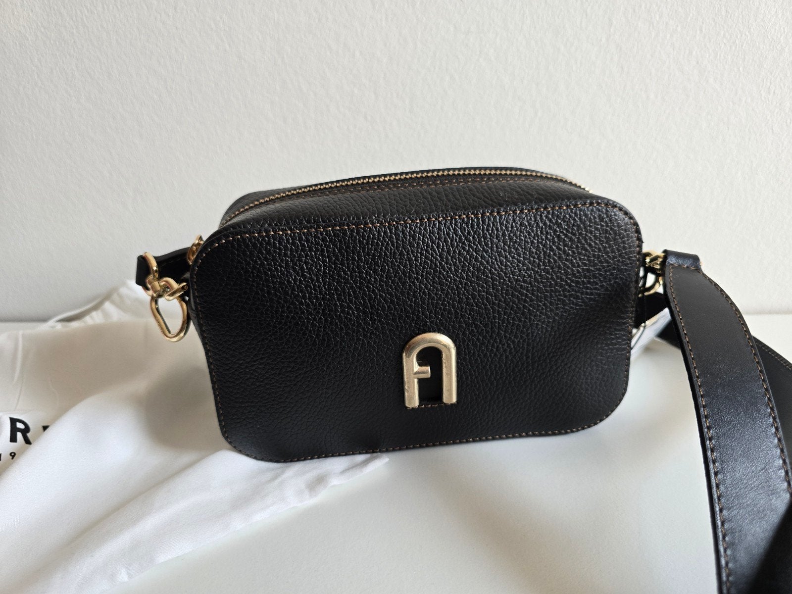 Furla Metropolis Mini Crossbody Tas Zwart Leer, Ophalen of Verzenden, Nieuw, Zwart, Schoudertasje