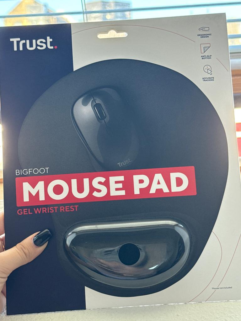 MousePadTrust Bigfoot Ergonomische Muismat met Gel Polssteun, Ophalen of Verzenden, Ergonomisch, Nieuw