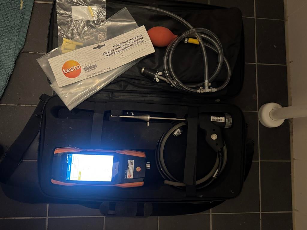 Testo 300 Rookgasanalyzer - Complete set in koffer, Ophalen of Verzenden, Gebruikt, Overige meters