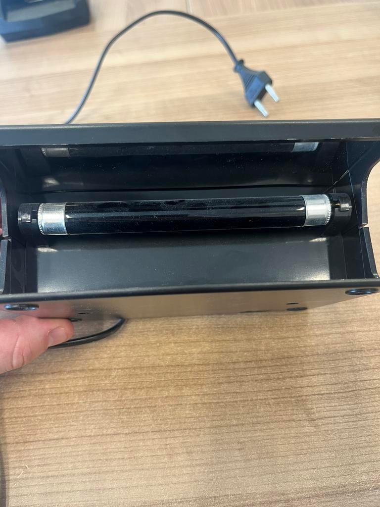 MoneyTronic Valsgelddetector UV lamp, Postzegels en Munten, Ophalen, Valsgelddetector