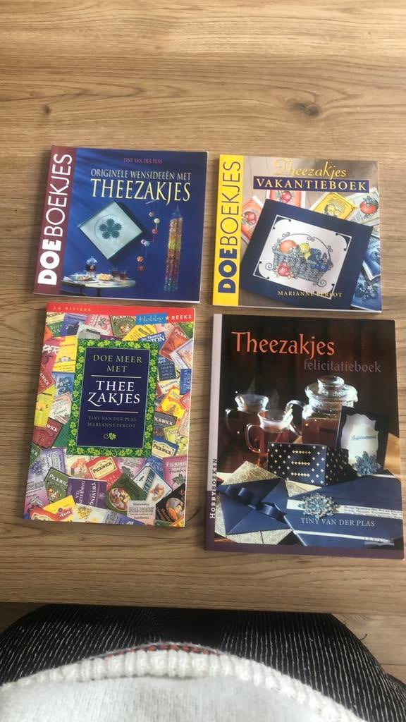4 boekjes met theezakjes-ideeën, Boeken, Ophalen of Verzenden, Zo goed als nieuw, Scrapbooking en Knutselen