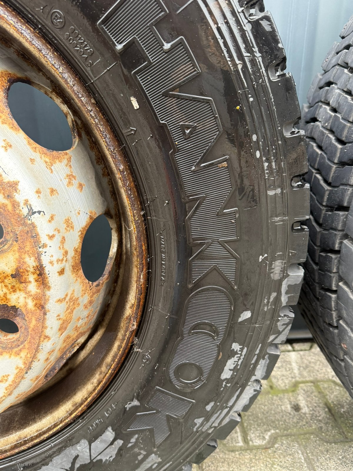 315 60 22.5 trekas hankook 2x, Auto-onderdelen, Vrachtwagen-onderdelen, Overige merken, Nl, Gebruikt, Ophalen of Verzenden