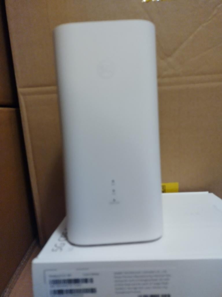 Huawei 5G CPE Pro 5 Router J153-381 -, Computers en Software, Routers en Modems, Ophalen of Verzenden, Nieuw, Router, Huawei
