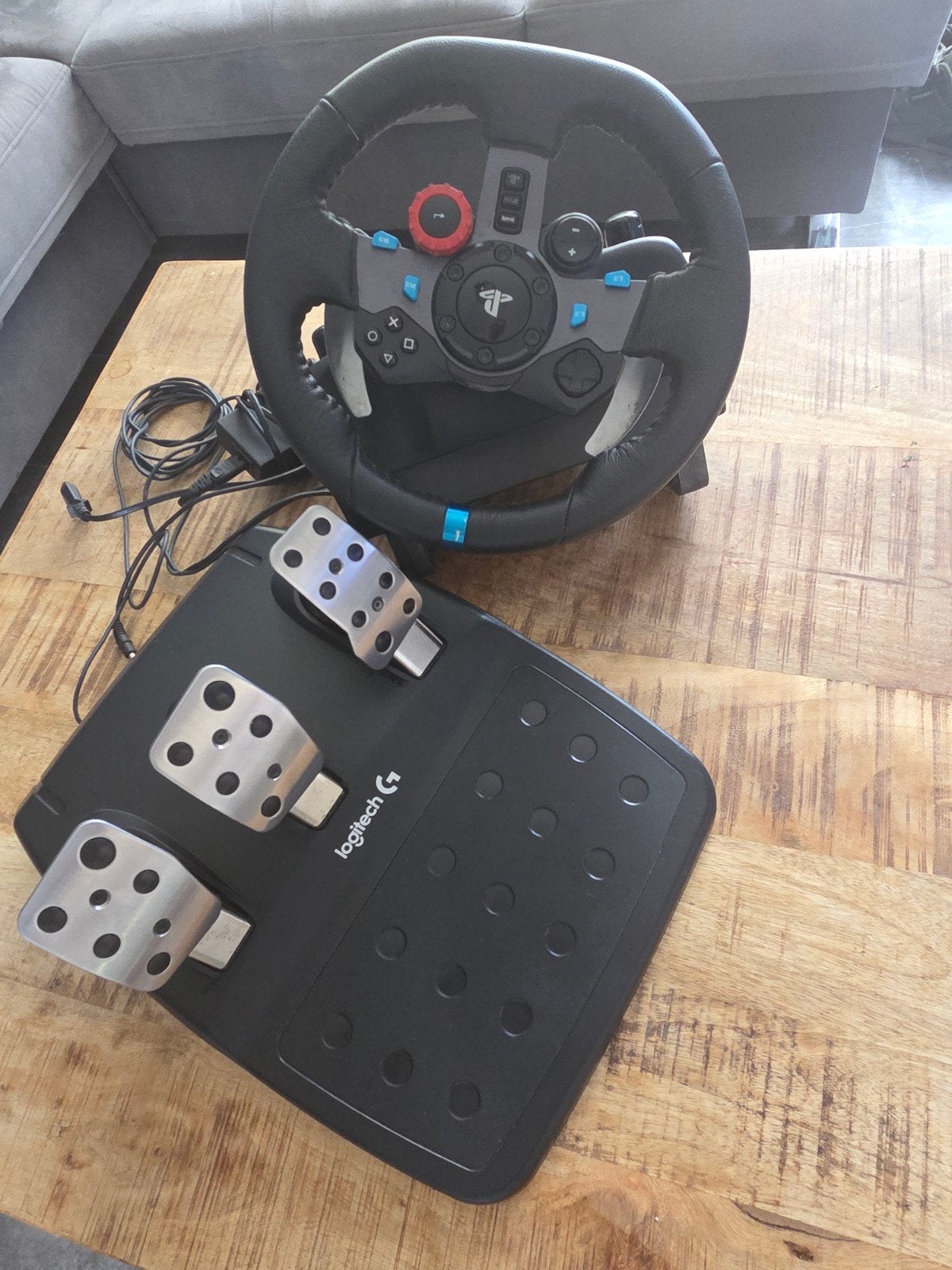 Logitech G29 Stuur en Pedalen voor PS3 en PS4, Spelcomputers en Games, Spelcomputers | Sony PlayStation Consoles | Accessoires