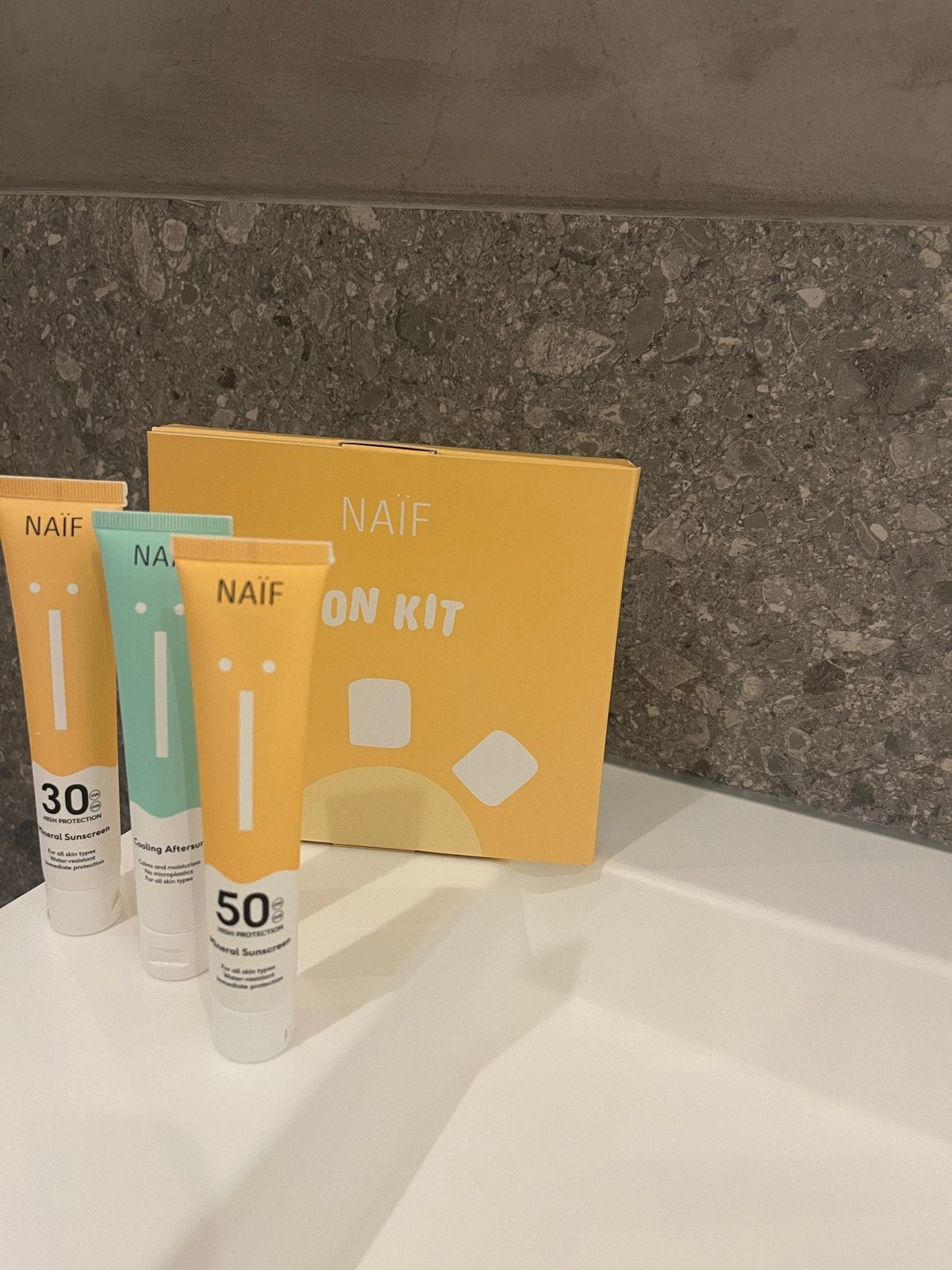 Naïf Zonnebrandcrème SPF30, SPF50 & Cooling Aftersun Kit, Sieraden, Tassen en Uiterlijk, Uiterlijk | Lichaamsverzorging, Verzenden