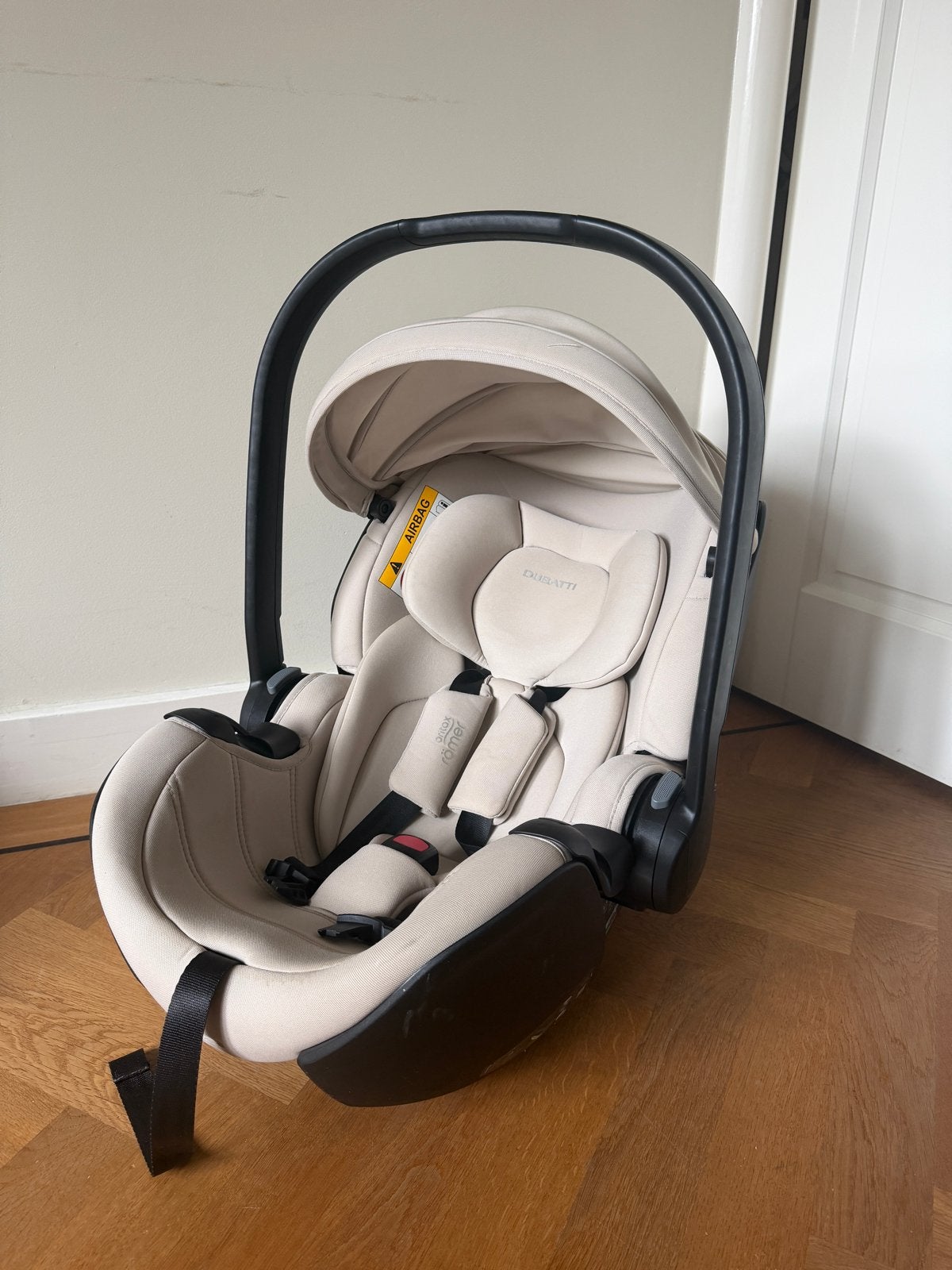 Dubatti Britax Baby-Safe 5Z2 autostoel - mushroom, Ophalen, Romer, Autogordel of Isofix, Zo goed als nieuw