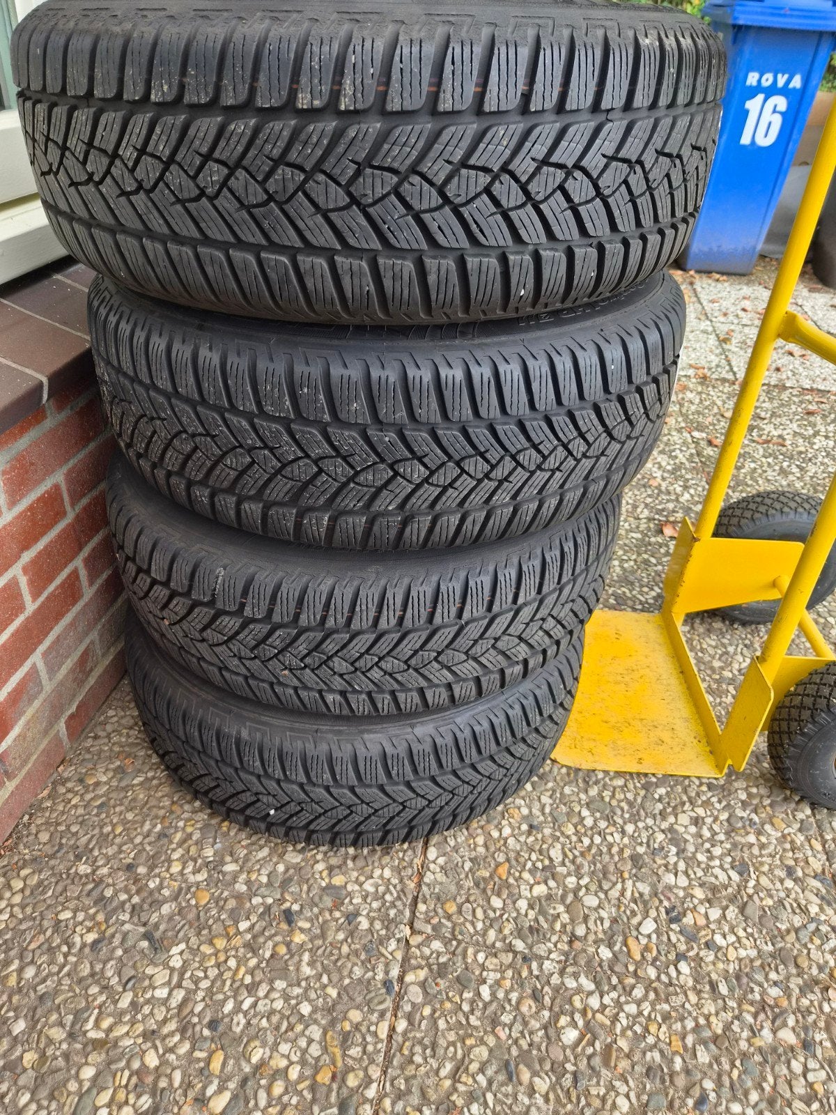 Fulda Winterbanden 205/60R16 op stalen velg, Auto-onderdelen, Banden en Velgen, Ophalen, Gebruikt, 16 inch, Banden en Velgen