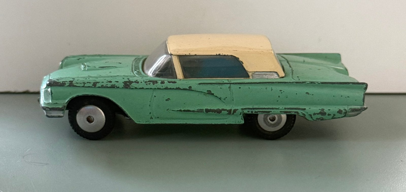 Corgi Toys Ford Thunderbird made in Great Britain, Ophalen of Verzenden, Gebruikt, Auto