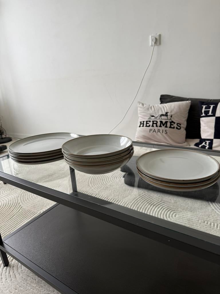 Ikea gladelig serviesset 4 persoons, Huis en Inrichting, Ophalen of Verzenden, Zo goed als nieuw, Overige materialen, Pannenset