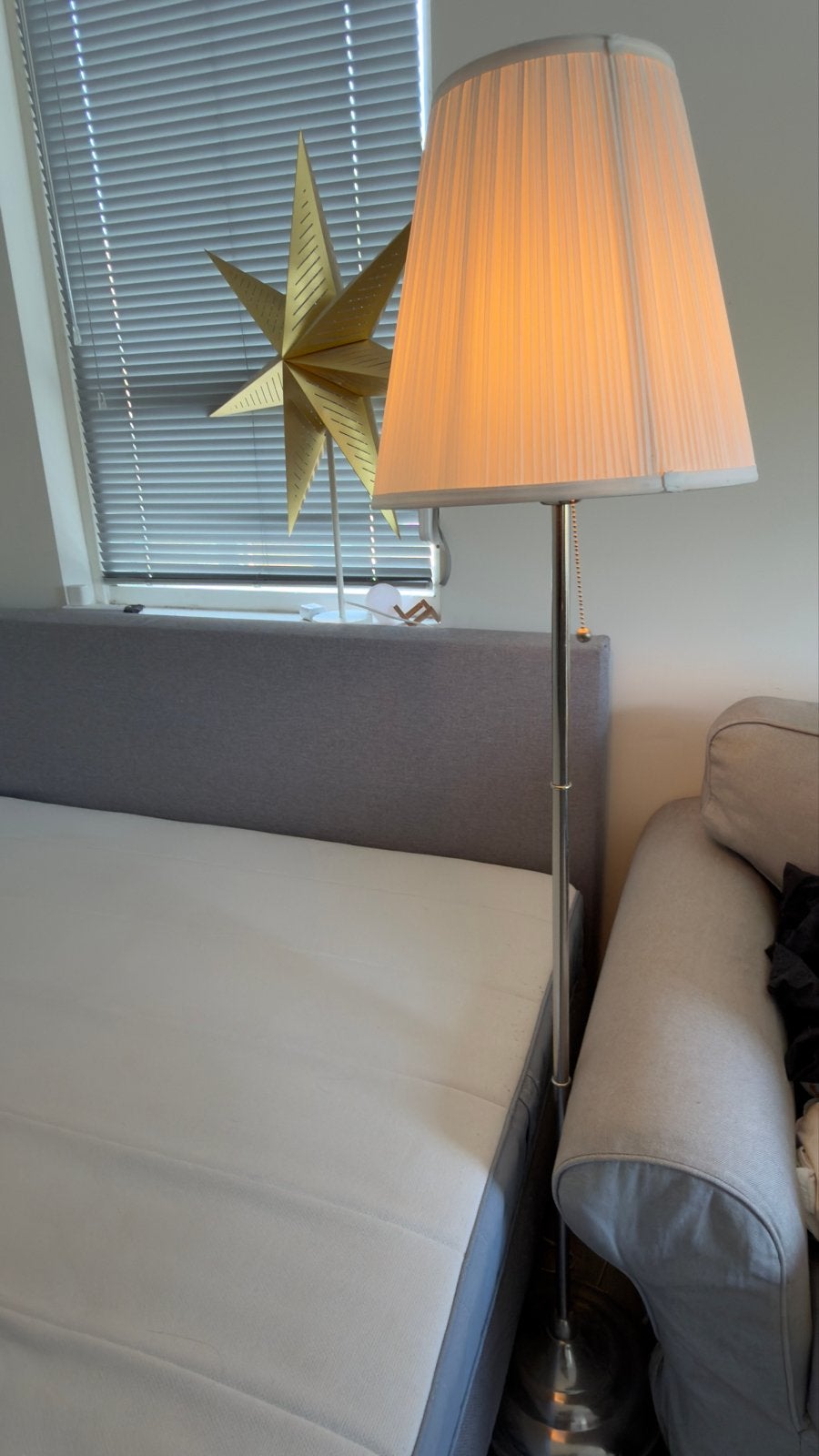 IKEA ARSTID vloerlamp met lichte beschadiging, Ophalen, Gebruikt, E27 (groot), Metaal