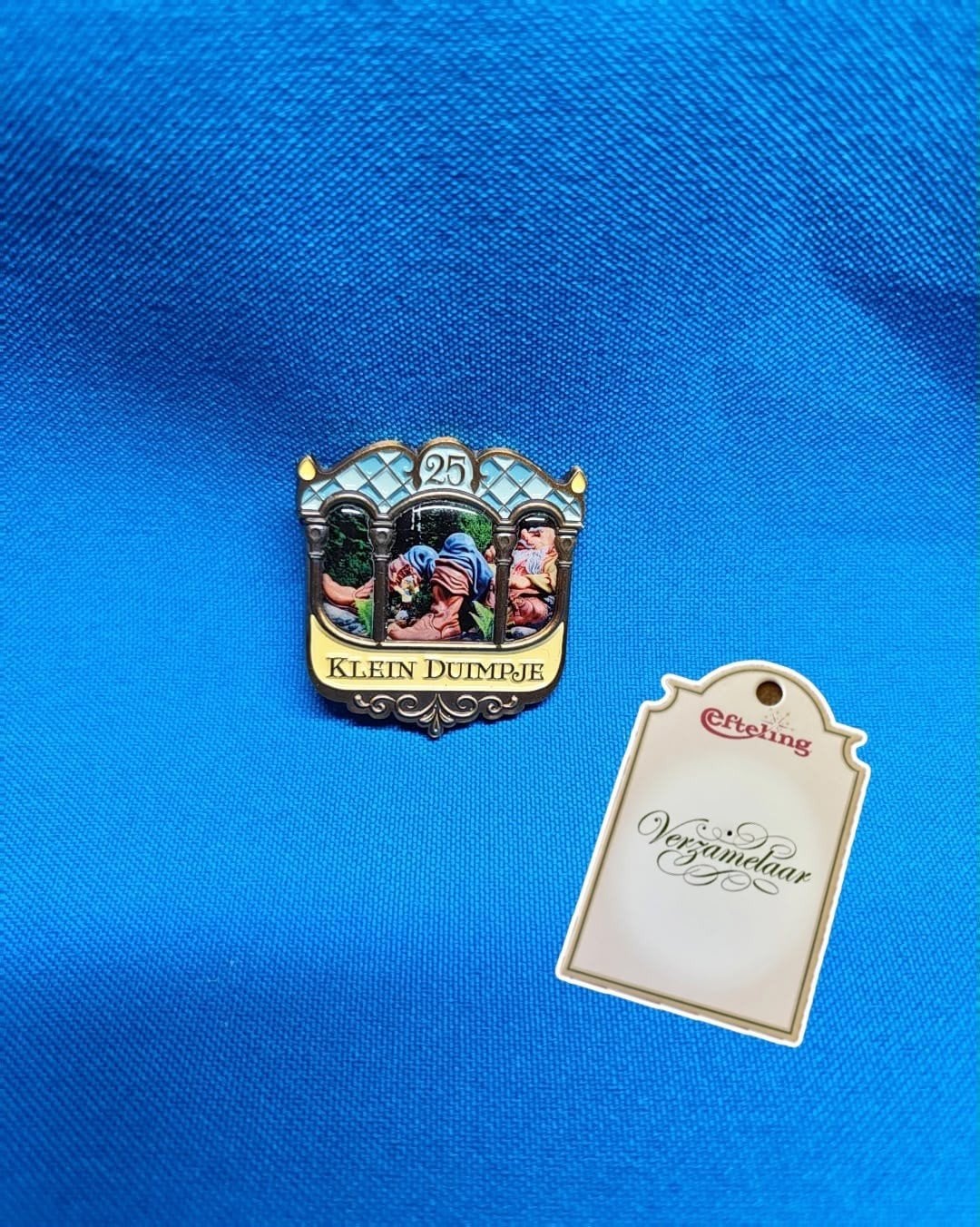Efteling pin jubileum 25 jaar Klein Duimpje, Ophalen of Verzenden, Nieuw, Button of Speldje