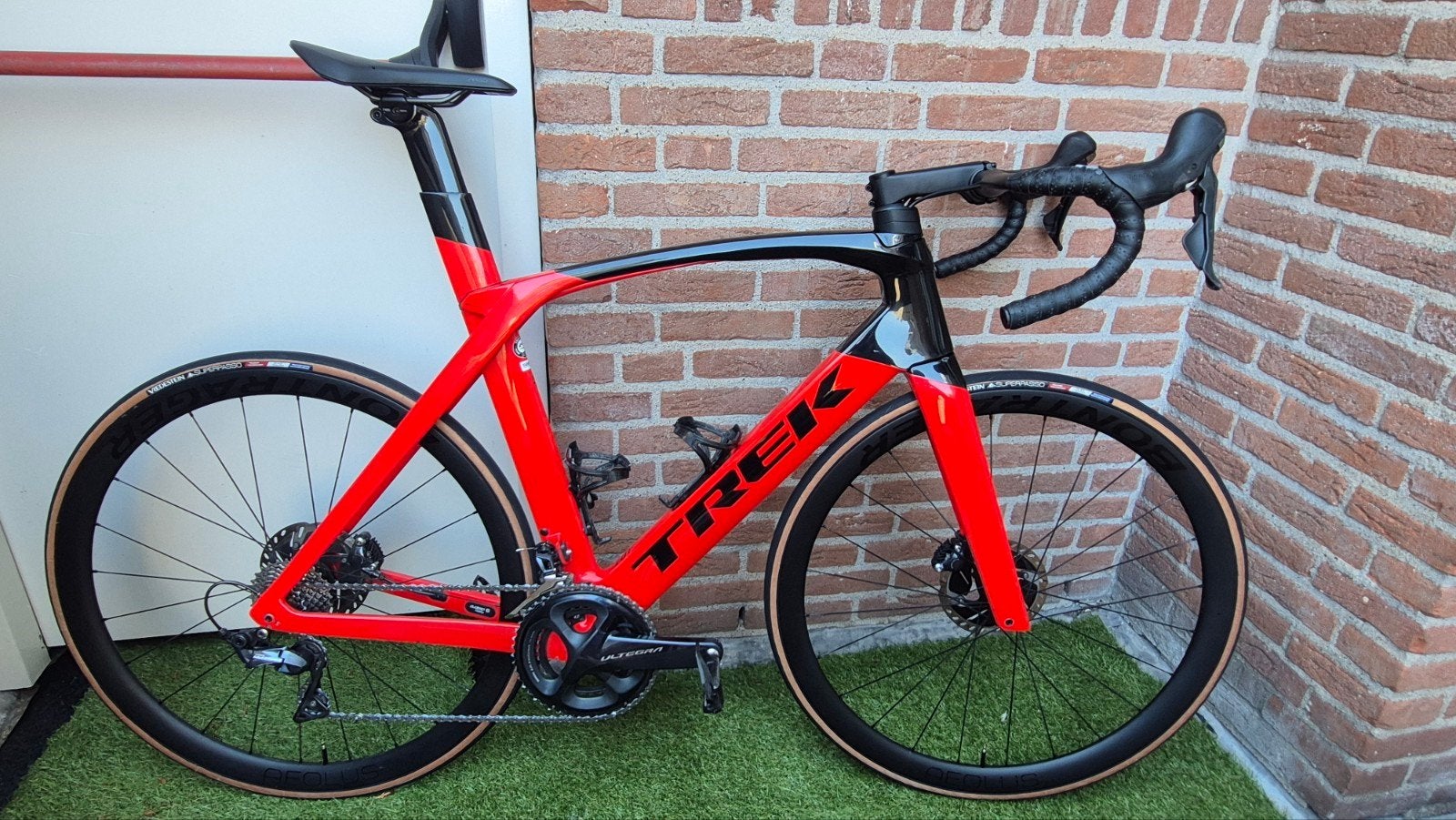Trek Madone SL6 gen7 - 58 cm - carbon racefiets, ultegra, Fietsen en Brommers, 28 inch, Gebruikt, Carbon, Heren