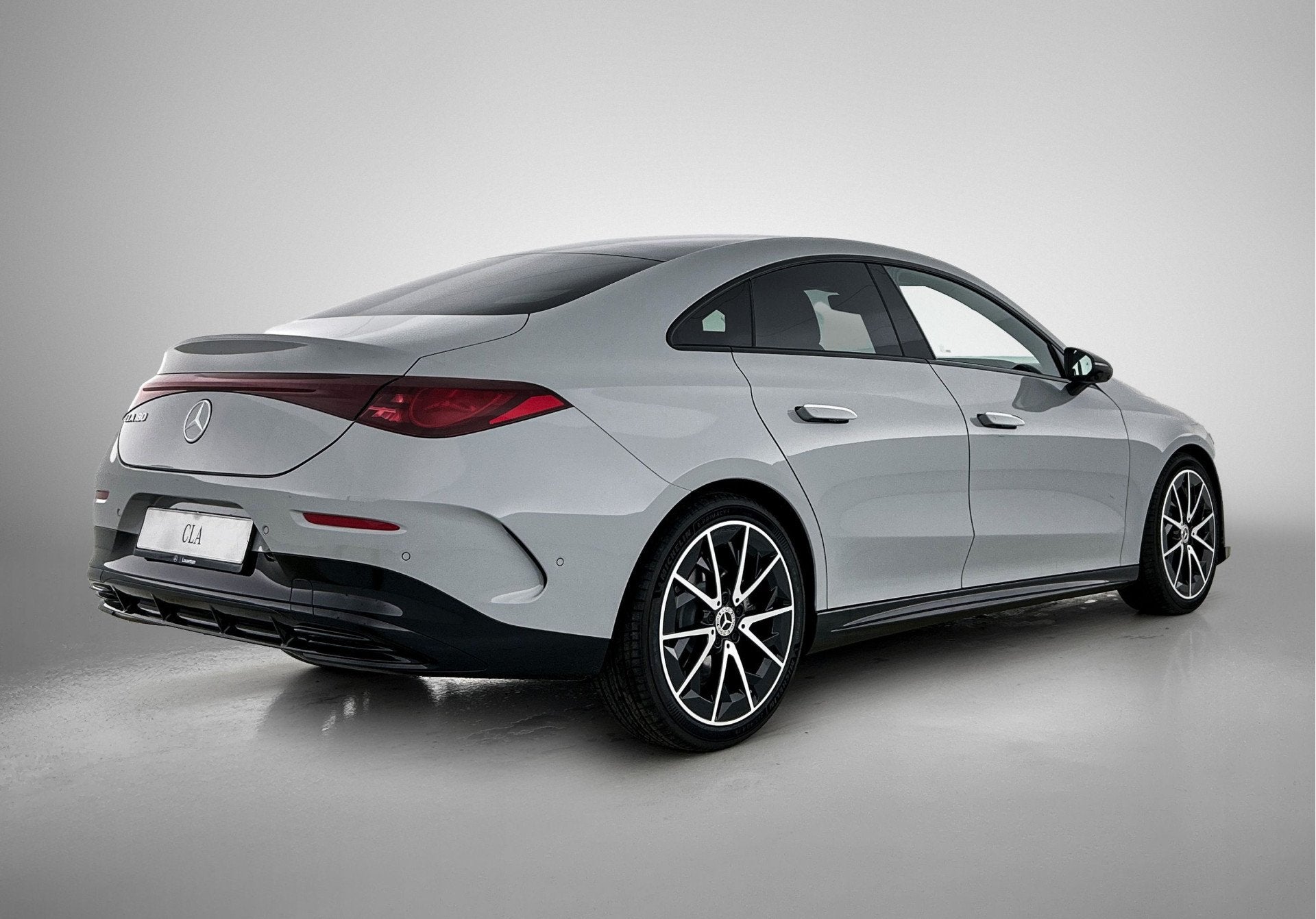 Mercedes-Benz CLA-Klasse 180 Business Solution AMG | Memoryp, 136 pk, Origineel Nederlands, Bedrijf, Hybride Elektrisch/Benzine